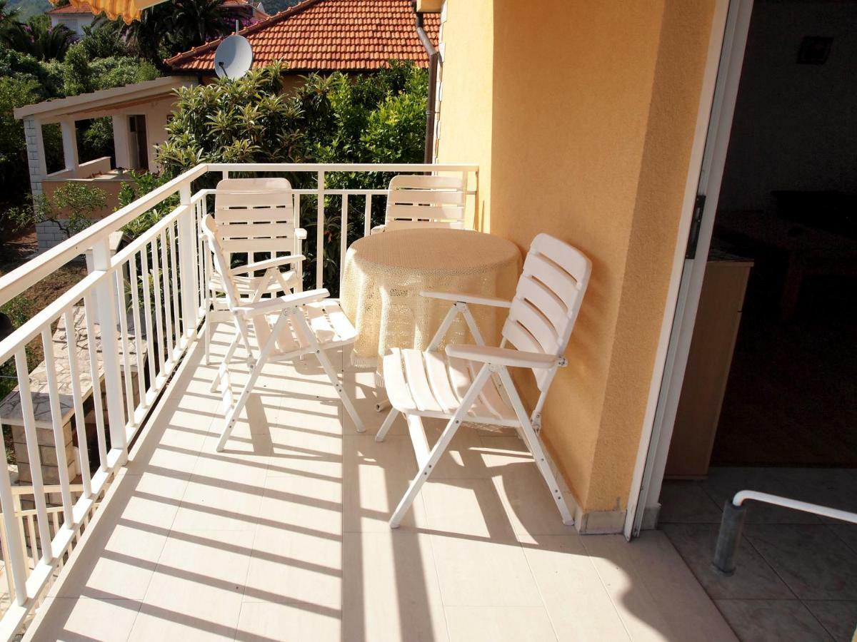 Apartment Dijana Orebić Exteriör bild